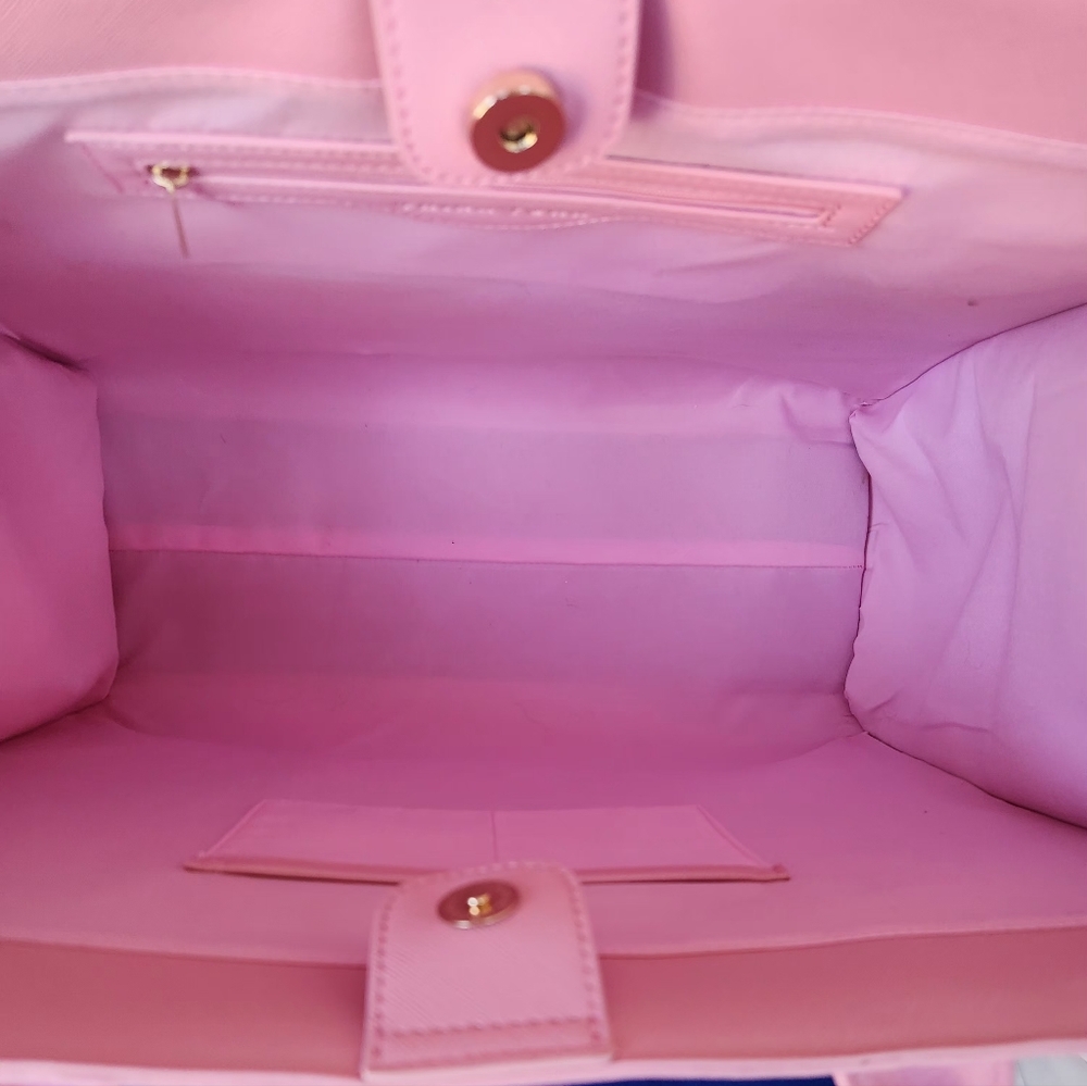 Stunning Trina Turk large bag! Weekender, Tote, Work bag, Travel bag! Anything! - Picture 5 of 12